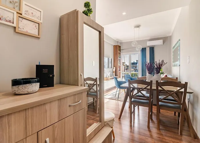 Apartment On The Corinth